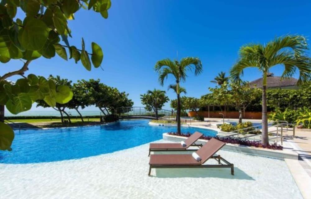 Vogal Luxury Beach Hotel & Spa Natal Exterior photo The pool at the resort
