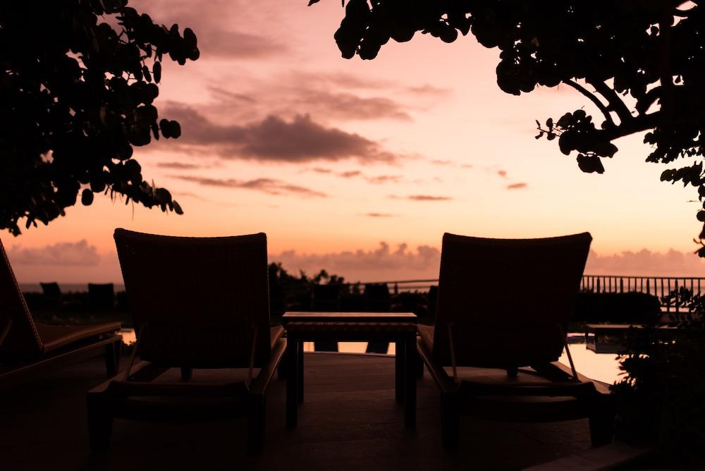 Vogal Luxury Beach Hotel & Spa Natal Exterior photo Sunset at the Four Seasons Resort