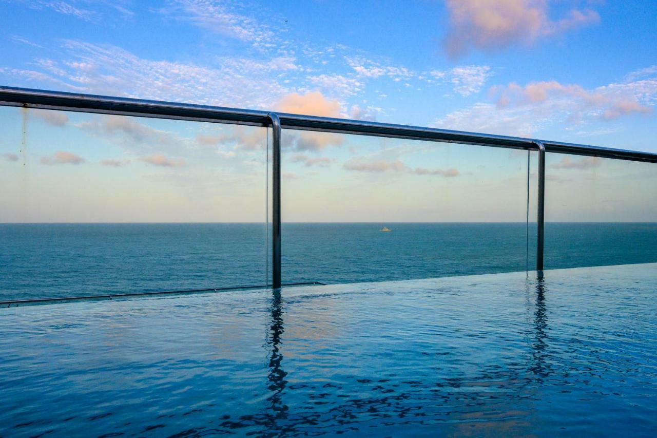 Vogal Luxury Beach Hotel & Spa Natal Exterior photo Infinity pool at the InterContinental Hotel, Herzliya